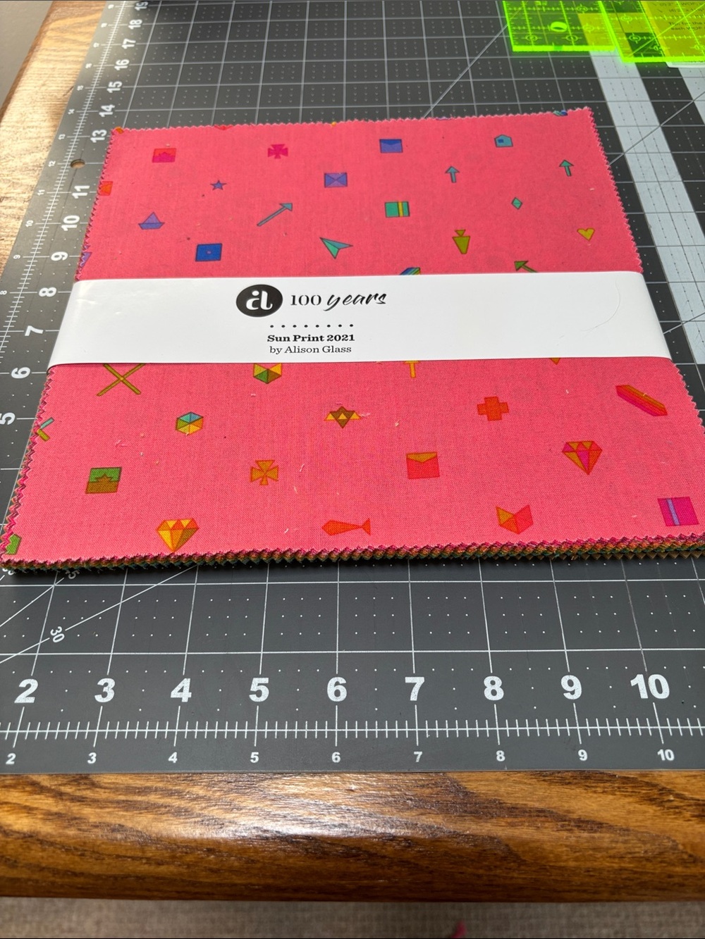Quilting fabric, 10 inch layer cake
